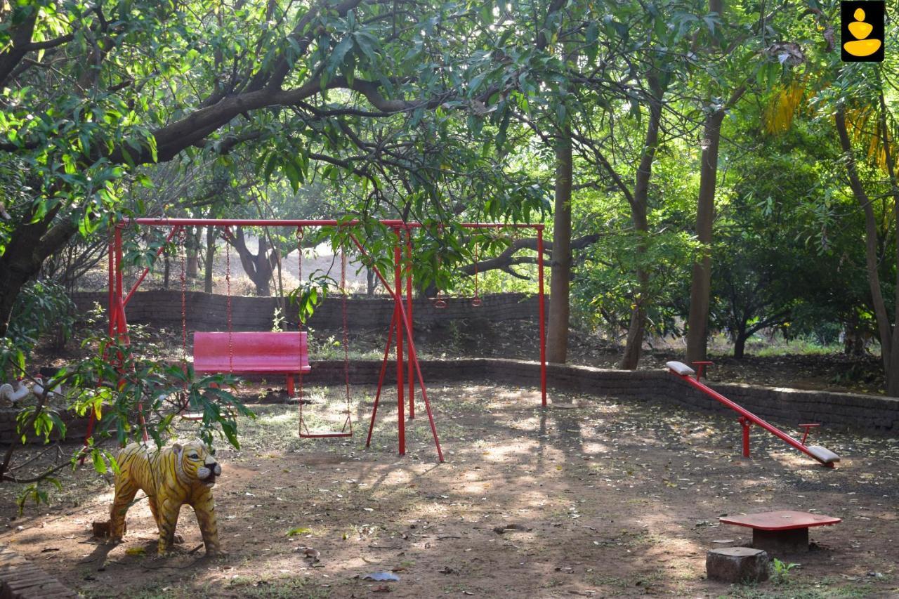 3Bhk Riverside Stay Reflektions By Livingstone Karjat Exterior photo